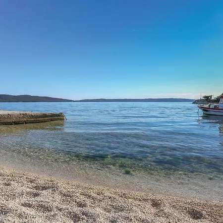 Apartment Two-bedroom In Kastel Sucurac Kastela