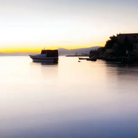 Two-bedroom In Kastel Sucurac *